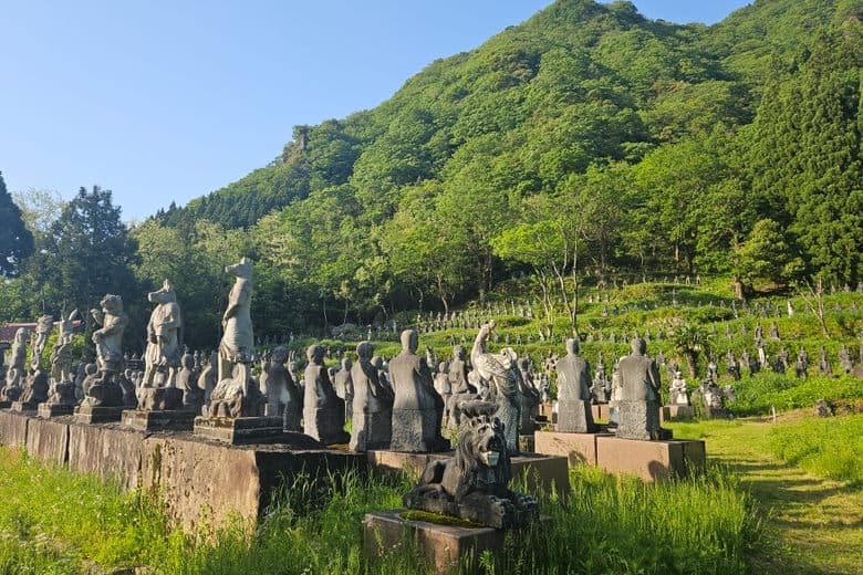 Fureai Sekibutsu no Sato (Village of Statues)