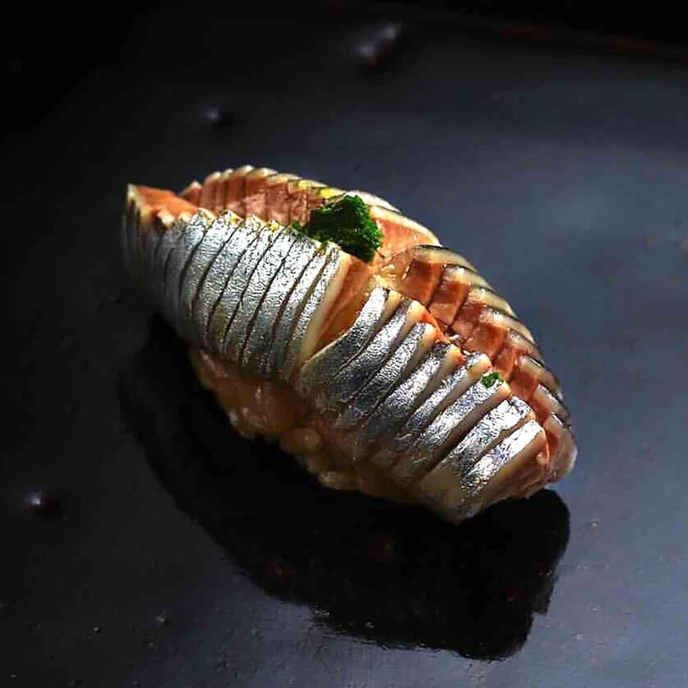 Sushi Sanshin: Creative, Temperature-Controlled Sushi