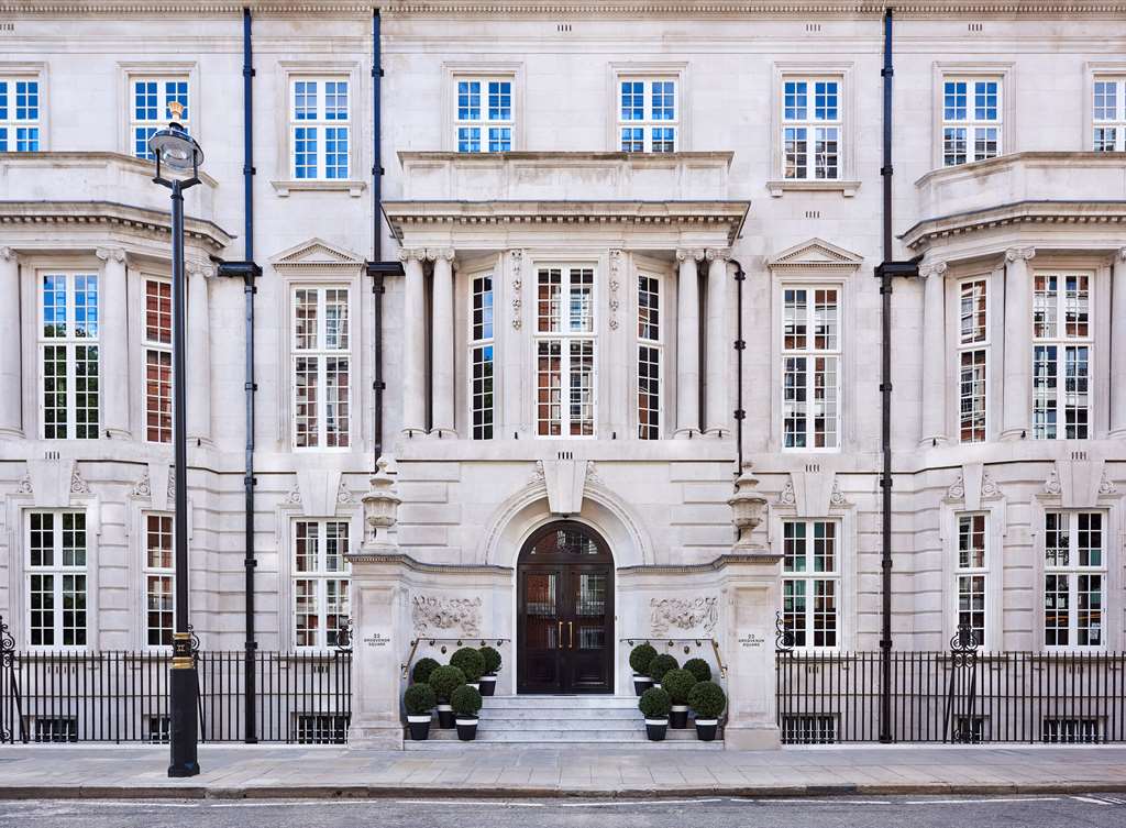 Twenty-Two Hotel