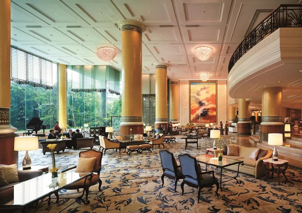 Makati Shangri-La, Manila