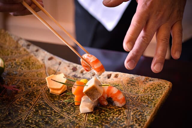 Suyama: Kyoto-Style Kaiseki in Sapporo