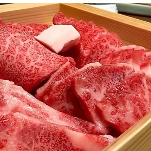 Yakiniku Horumon Beef Boss: Theatrical Wagyu Omakase