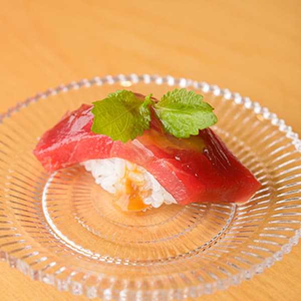Komatsu Yasuke: Lunch-Only Omakase at a Hand-Served Sushi Counter
