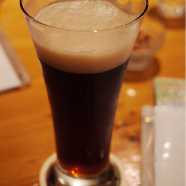 ROCK: Jam-Sweetened Beef Curry and House-Brewed Beer