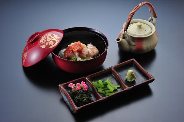 Washokudokoro Kobayashi: Simmered Kinmedai and House-Dried Fish