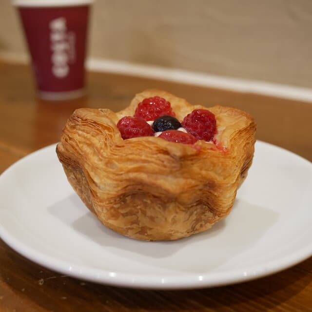 Pan Ju Kuon: Natural-Yeast Bakery with Eat-In Seats