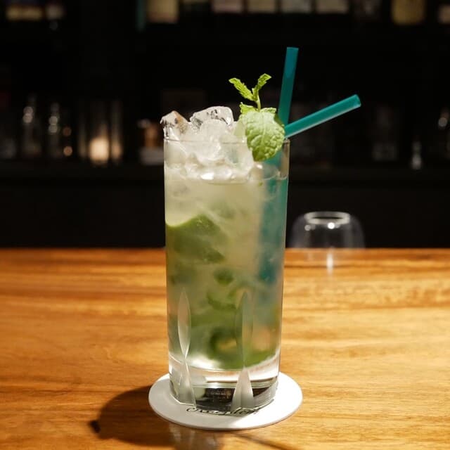 BAR Kingdom: Bespoke Fruit Cocktails in Kyoto