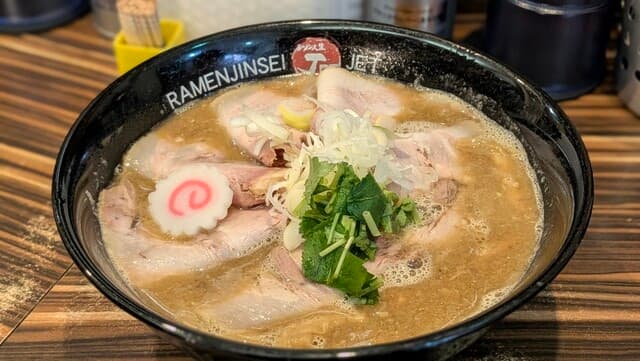 Ramen Jinsei JET: Rich Chicken-Stew Ramen