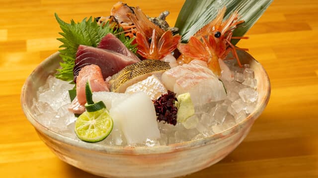 Gyoraku Karakara: Premium Seafood Izakaya
