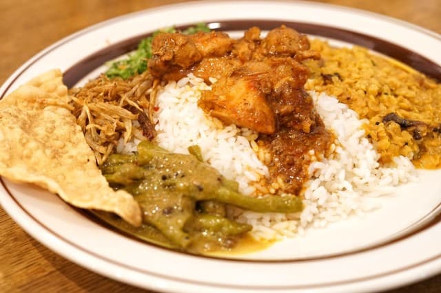 Karapincha: Sri Lankan Rice and Curry, Lunch Only