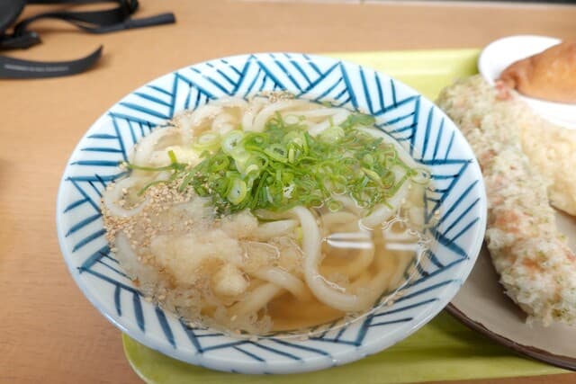 Udon Sakaeda: Self-Serve Sanuki Udon with Iriko Dashi