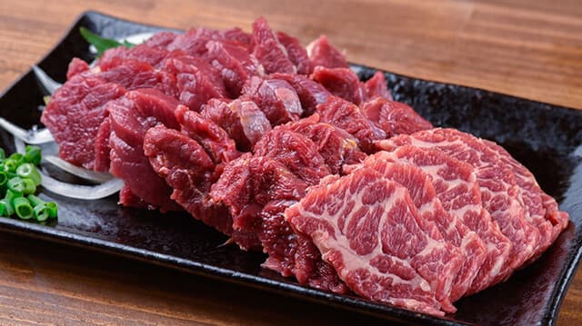 Basashi Senmon Ten Takechan Takasago ten: Fresh Horse Sashimi