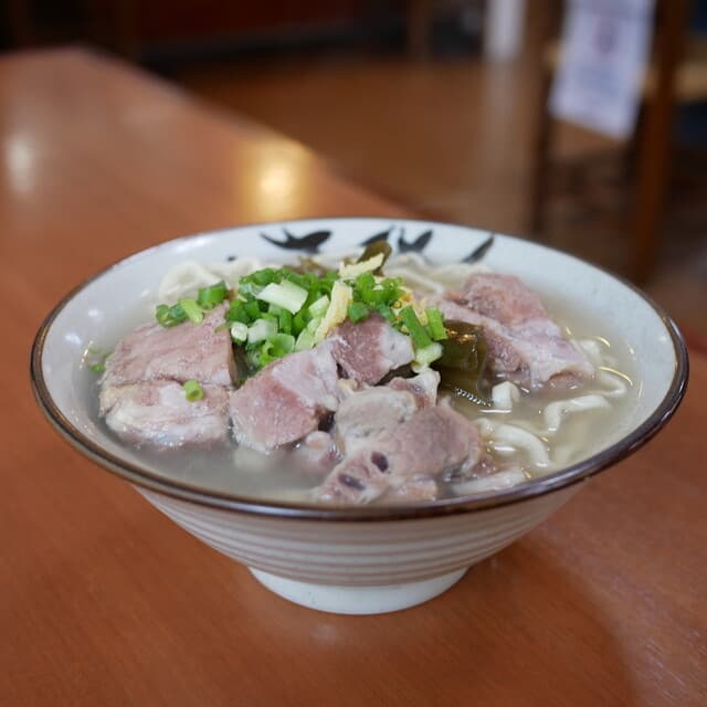Takaesu Soba: Okinawa Soba with Fluffy Yushi-Dofu