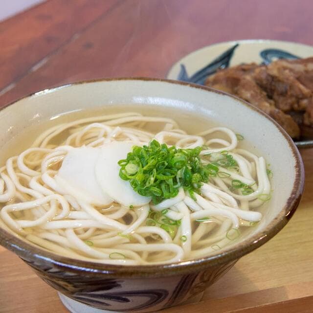 Toraya: Wood-Ash Okinawa Soba Made In-House