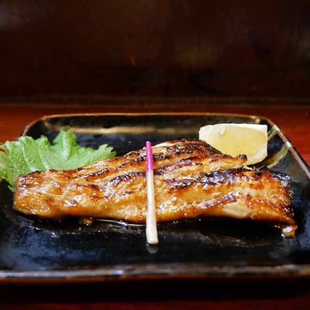 Aso: Grilled-Fish Set Lunches with Oversized Fillets
